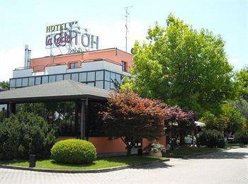 Hotel La Corte Рубиера Екстериор снимка